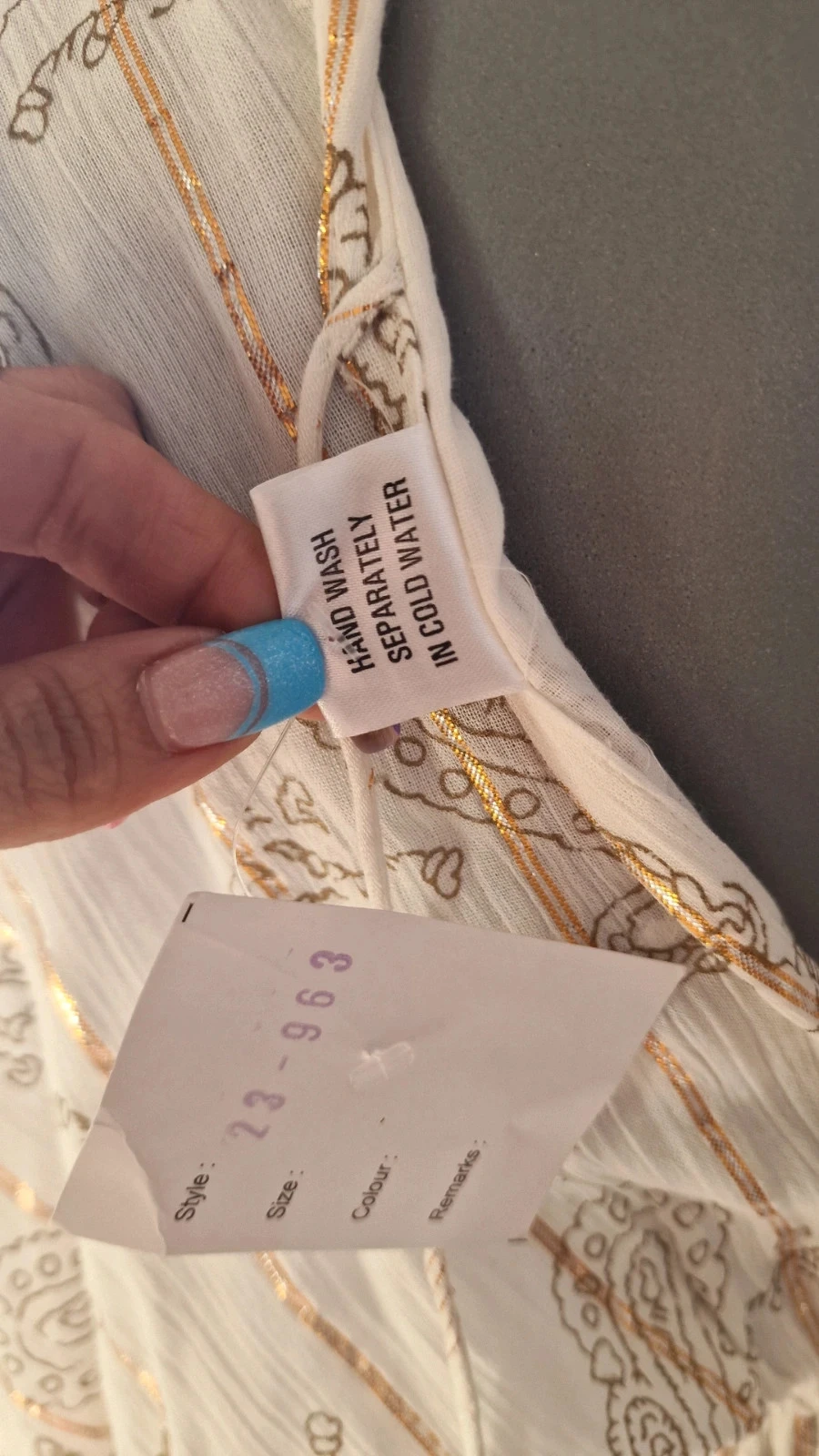 Robe bohème blanche et dorée – détails brodés – taille 36/38 – photo 19